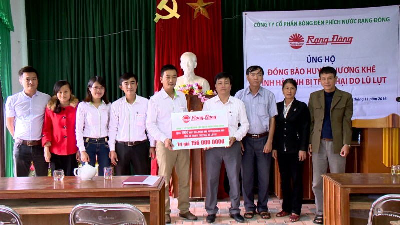 Rạng Đông gửi tặng 1000 suất quà, tổng trị giá 156 triệu tới bà con tỉnh Hà Tĩnh