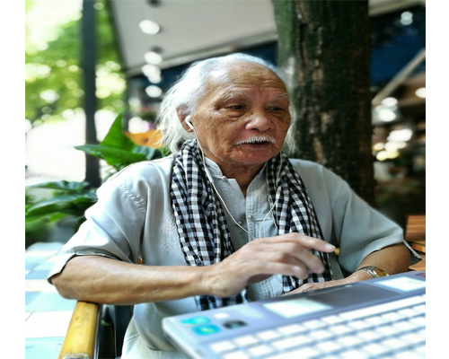 Trong tầm giá 6 triệu đồng, Huawei GR5 2017 ghi điểm nhờ cụm camera kép cho khả năng chụp xoá phông ấn tượng, không thua kém các smartphone cao cấp.