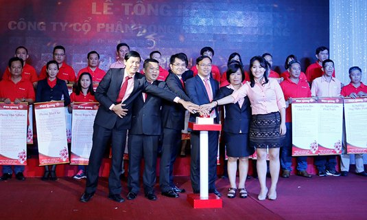 Hội đồng Quản trị, Ban Lãnh đạo cùng nhấn nút khởi động hoạt động sản xuất kinh doanh năm 2017