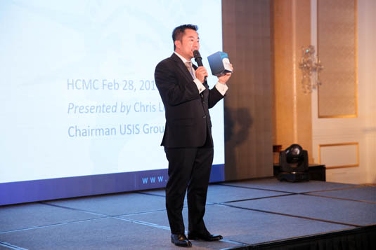 Ông Chris Lộc Đào (Chủ tịch USIS Group) chia sẻ về chủ đề “Hội nhập Mỹ thành công” và “Cơ hội đầu tư Bất động sản Mỹ”