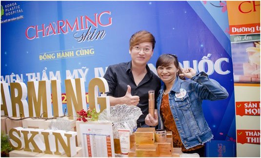 Ca sĩ Sỹ Luân với làn da trẻ trung, không tỳ vết ” bất chấp thời gian” cùng Charming Skin.