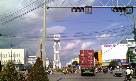 Vòng xoay đường Nguyễn Văn Cừ - Võ văn Kiệt, Q.Ninh Kiều, TP.Cần Thơ, sau khi tém gọn.