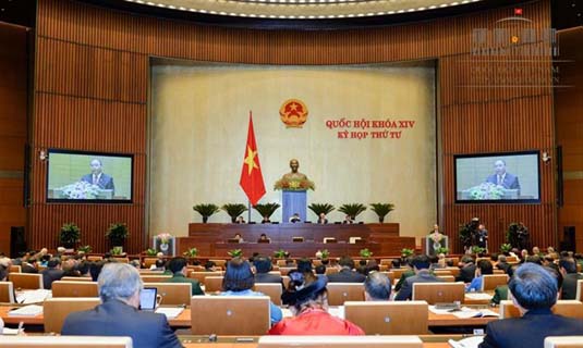 Chính phủ trình 12 chỉ tiêu, 7 nhiệm vụ, giải pháp chủ yếu để thực hiện Kế hoạch phát triển kinh tế - xã hội năm 2018 .