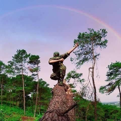 Hình 14. Anh lính biên phòng Võ Thái Đức luôn lạc quan trong cuộc chiến chống dịch nơi vùng biên giới